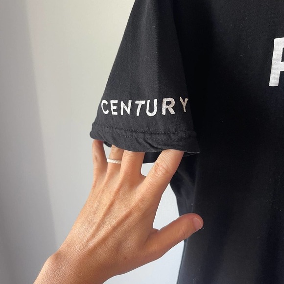 Peloton Women's Black Century 100 miles Tee Size Medium M - Picture 2 of 5